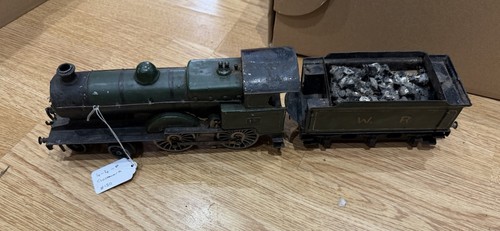 Early gauge clockwork - early,