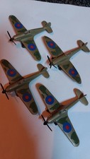 Die-cast X4 Hawker Hurricane