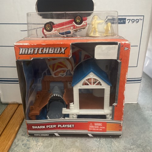 Matchbox shark pier playset - shark,