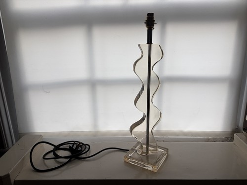 Resin postmodern wiggle lamp - postmodern,