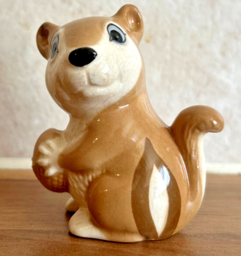 Szeiler chipmunk figurine - chipmunk,