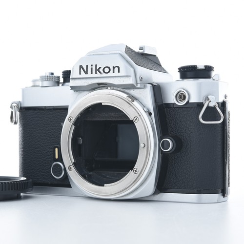 Nikon silver 35mm slr - nikon,