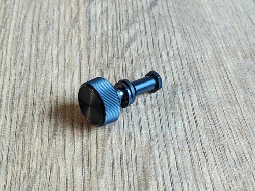 Screw only hyperx solocast - only,