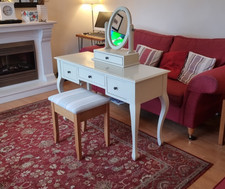 Wonderful Laura Ashley