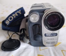 SONY Digital Video Camera Recorder DCR-TRV255E