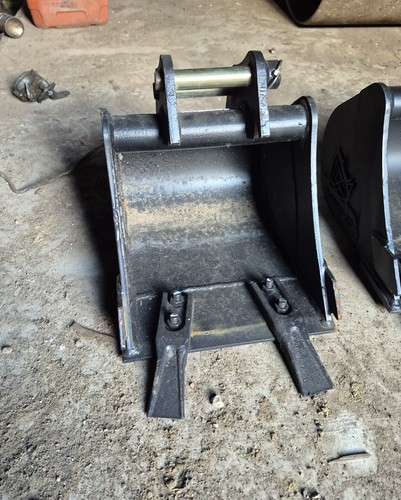 Rhinox digging bucket - rhinox,