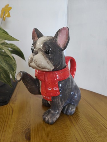 English bulldog teapot novelty - bulldog,