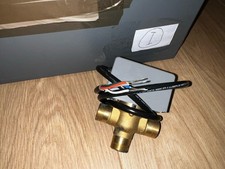 PLUMB CENTRE CENTRE EHE0200157 THREE PORT VALVE UNUSED