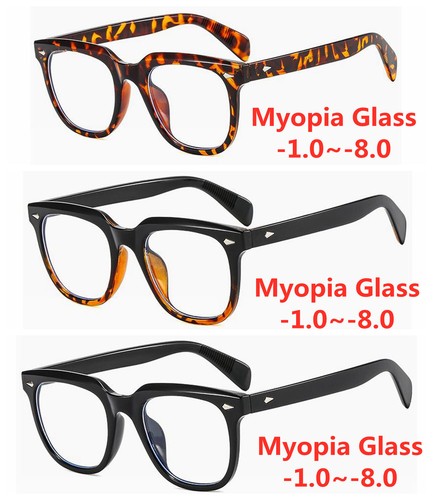 Men women retro - women, square