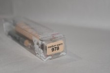 NIB Hard Candy Glamoflauge