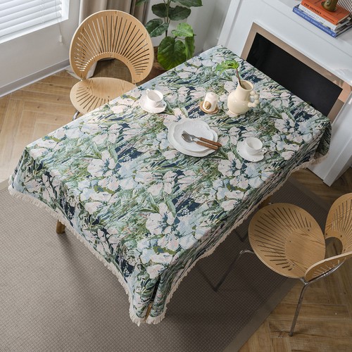Wrinkle resistant tablecloth - resistant,