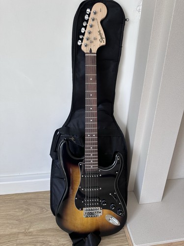 Squier fender stratocaster - squier,