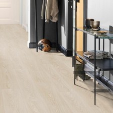 Frosty Beige Oak Hydro Laminate CLM5799 Quick-Step Flooring Postage Available