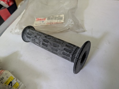 Genuine yamaha left handlebar - genuine,