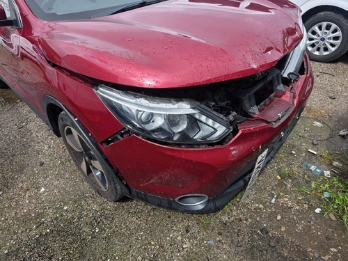 Nissan qashqai connecta 5 - nissan, 1.5