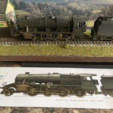 Hornby R3026 Class 8F 2-8-0 48706 in BR black late crest weathered DCC fitted