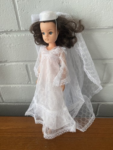 Vintage sindy doll dark hair - sindy,