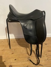 Black 18” Isabell Werth Bates Dressage saddle