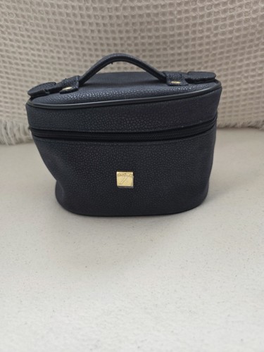 Dark navy textured oval