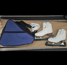 Graf Bolero Kids Ice Skates UK Size 4, well worn, Skates, Bag & Guards included