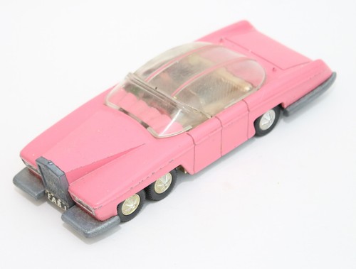 Dinky toys 100 - lady, penelope's