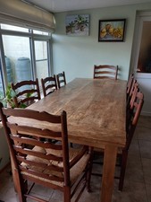 Oak dining table - used, 8+