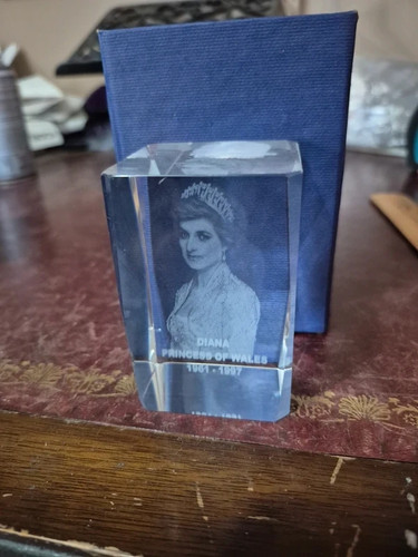 Crystal glass laser etched - laser,