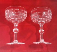  2 VINTAGE RETRO CUT CRYSTAL FANCY STEMMED ART DECO CHAMPAGNE COCKTAIL GLASSES 