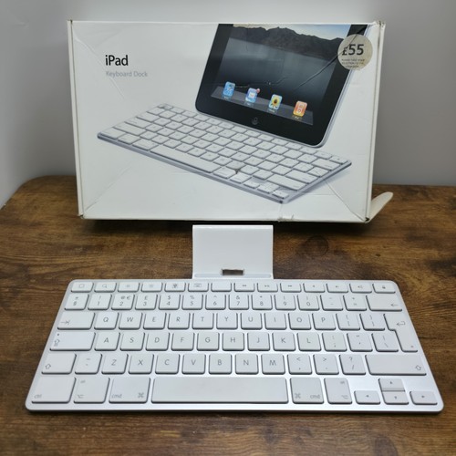 Apple a1359 ipad keyboard dock - ipad,