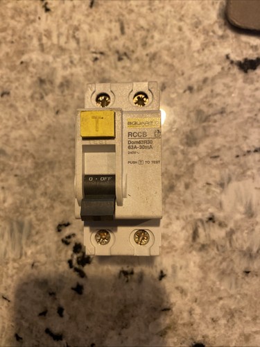 Square rccb amp 30 - square, d