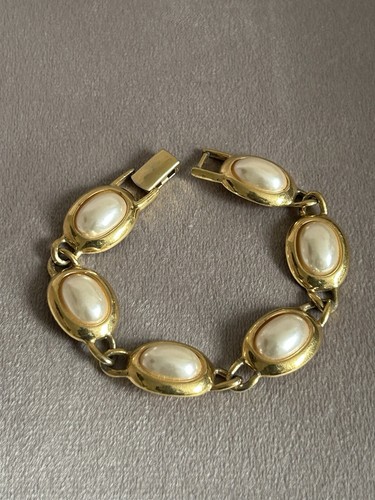 Vintage signed napier - signed, gold