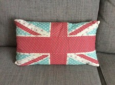 Union jack cushion and time