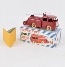 French Dinky toys 32E Fourgon