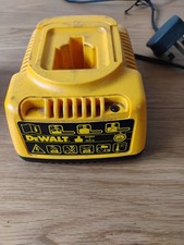 DeWalt DE9116 Charger