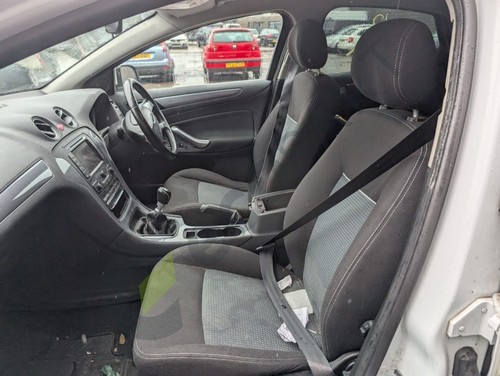 Ford mondeo mk4 cd345 left - mk4,