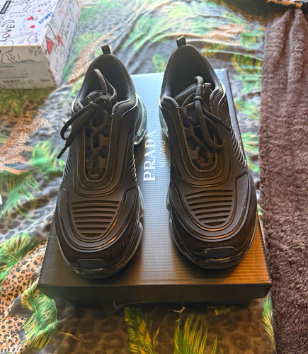 Prada men black low top - men’s,