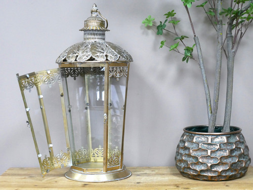 Large gold moroccan lantern - gold,