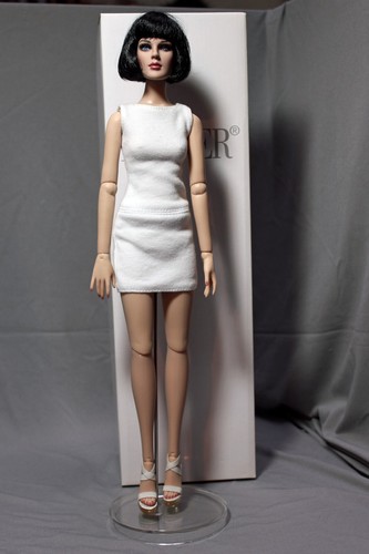 Tonner doll precarious - -,