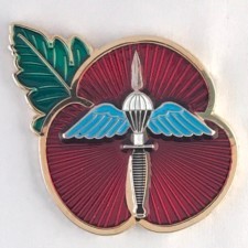 Winged commando dagger poppy
