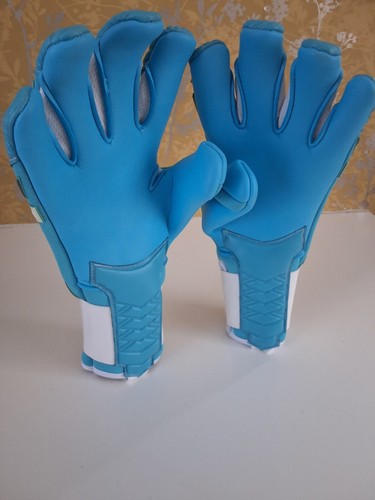 Professional mens goal keeper - mens,