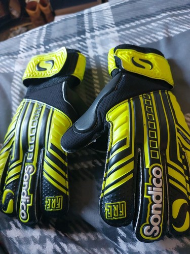 Sondico goalkeeper gloves size - gloves,