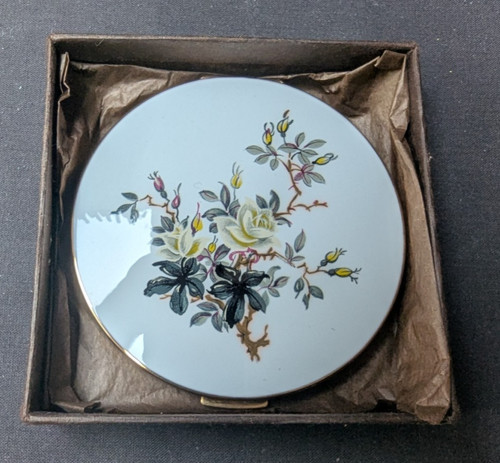 Vintage stratton powder - vintage,