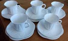 Shelley Dainty - White 735121 - A quantity of Breakfast Trios - Mugs