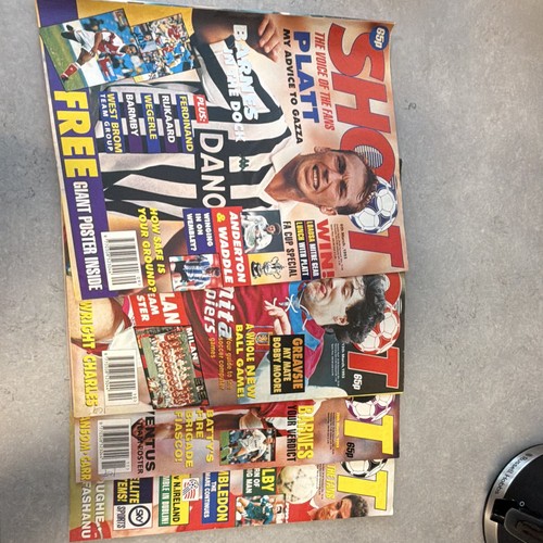 Shoot football magazine - football, march