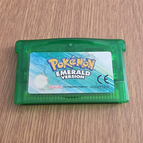Nintendo pokémon emerald - nintendo,