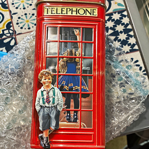 Churchill telephone kiosk - telephone,