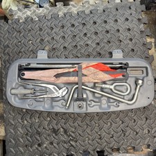 BMW 3 E46 2004 Tool kit set 1096200 WES12422