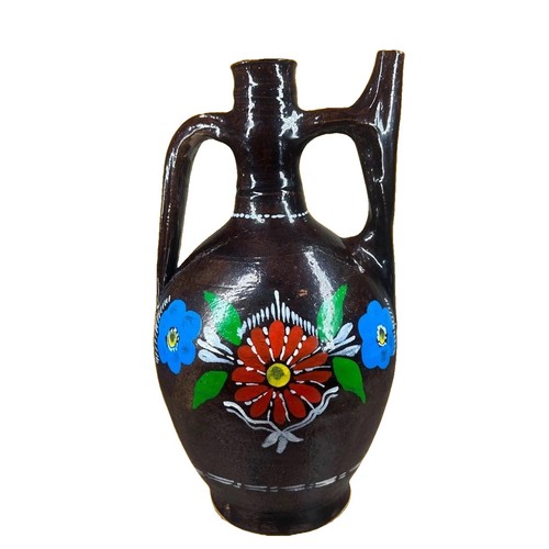 Kičevo macedonia hand - hand, painted