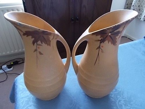 Clandon pottery 1930 jug - pottery,