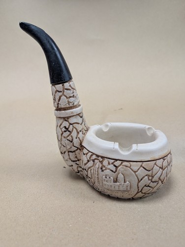 Pipe shaped ashtray - shaped,